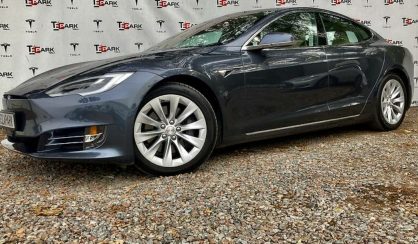 Tesla Model S 2016