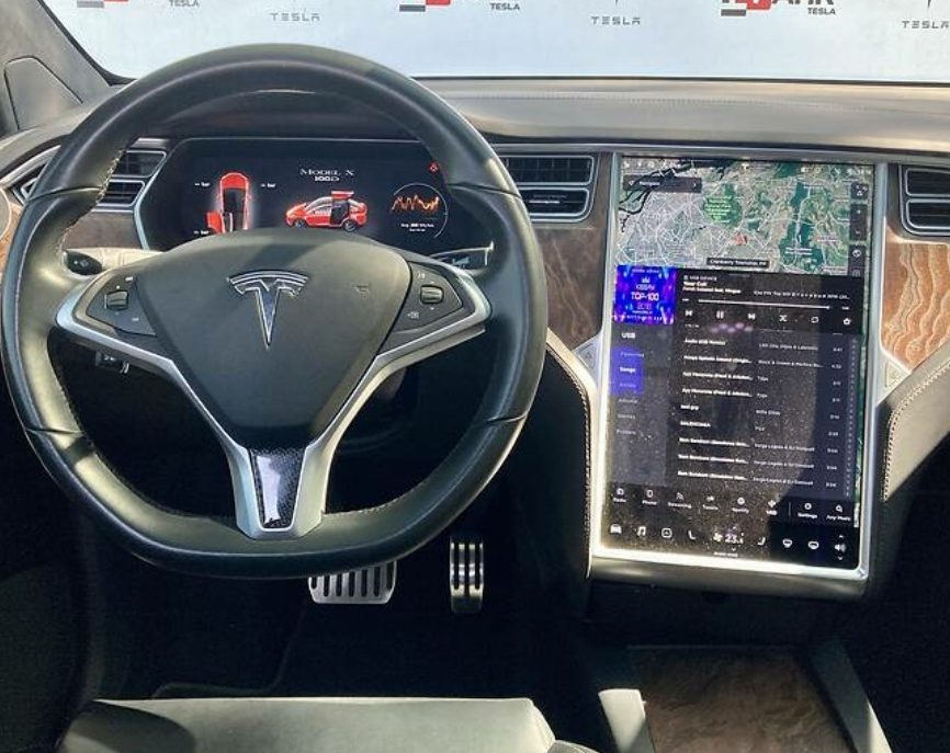 Tesla Model X 2017