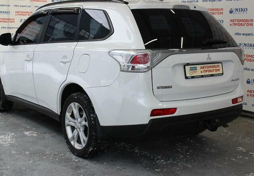 Mitsubishi Outlander 2013