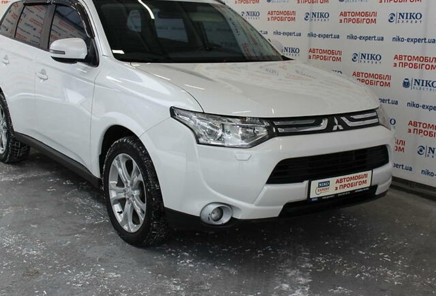 Mitsubishi Outlander 2013