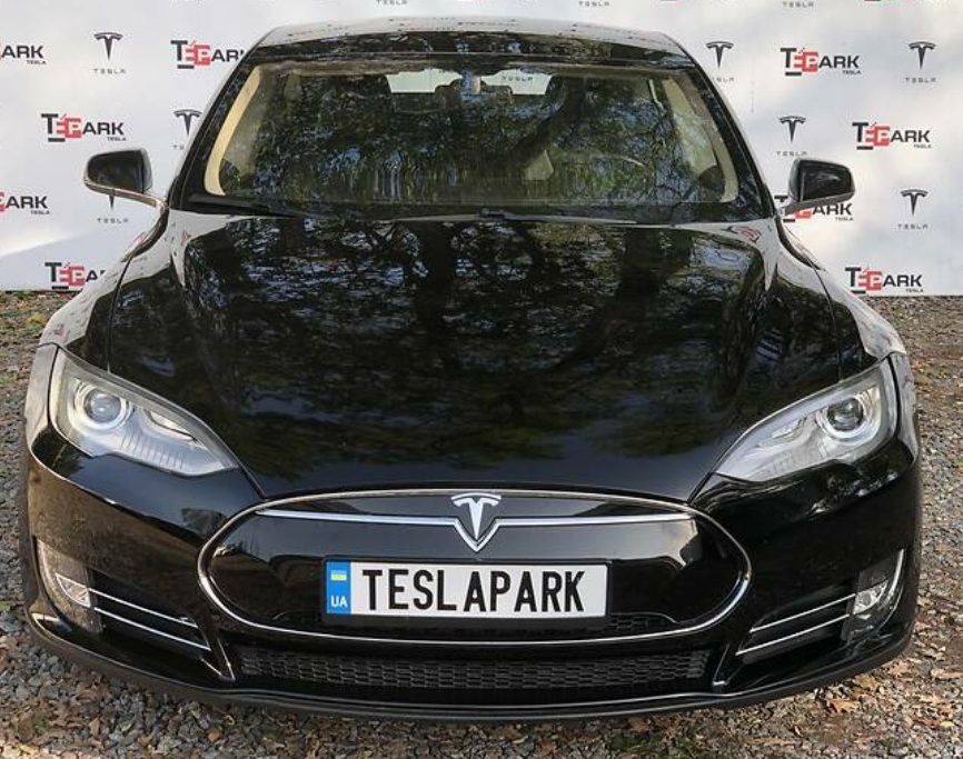 Tesla Model S 2013