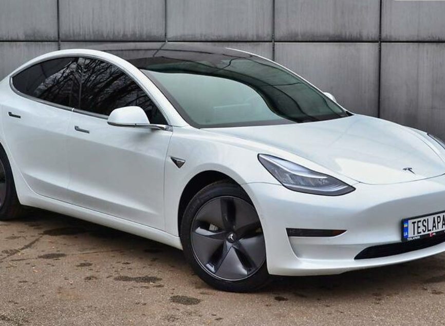 Tesla Model 3 2019