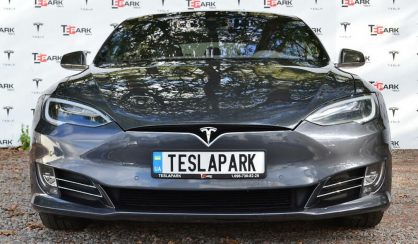 Tesla Model S 2016