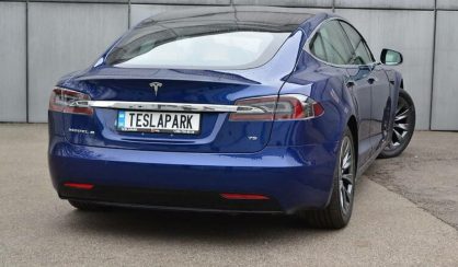 Tesla Model S 2017