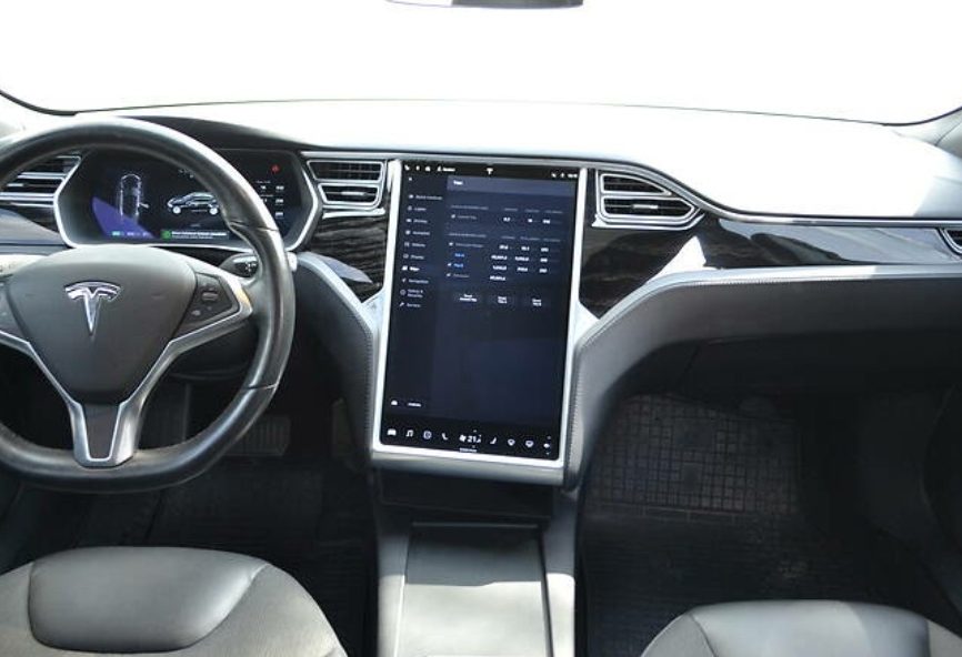 Tesla Model S 2016