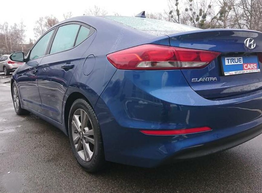 Hyundai Elantra 2017