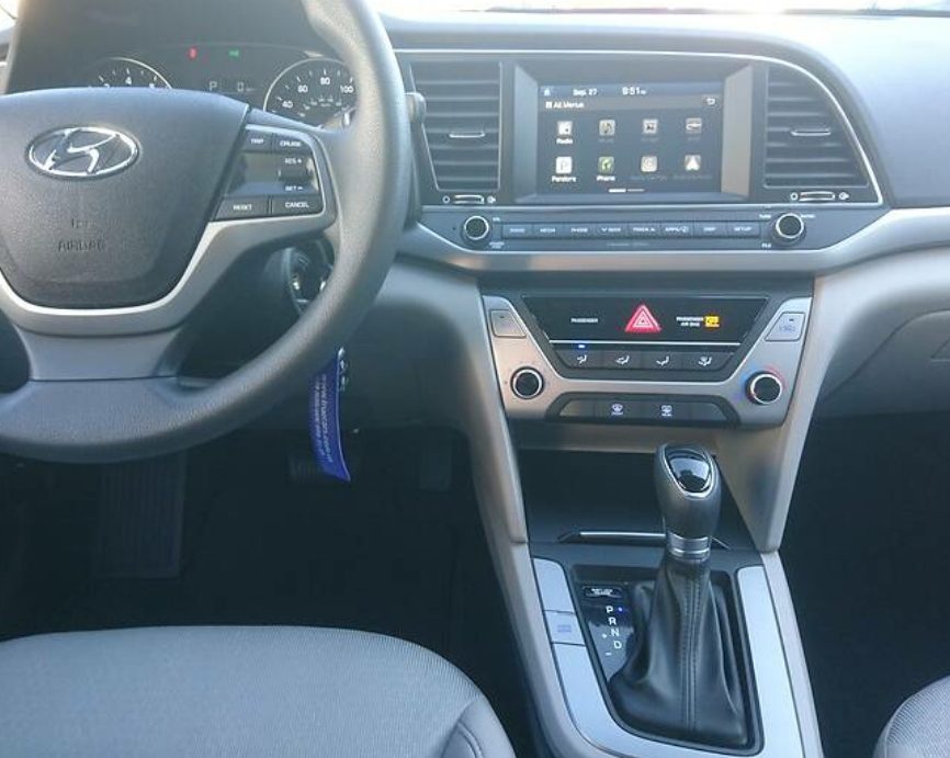 Hyundai Elantra 2017