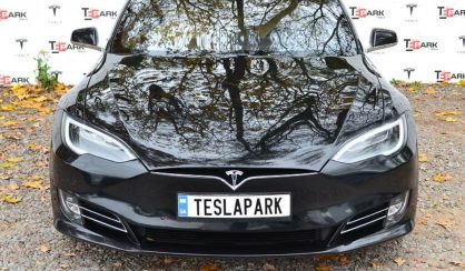 Tesla Model S 2016