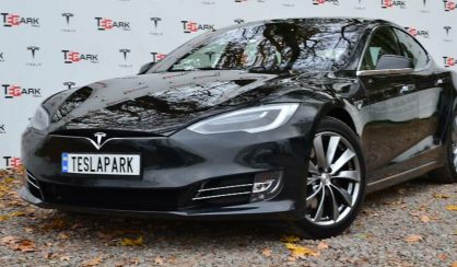 Tesla Model S 2016