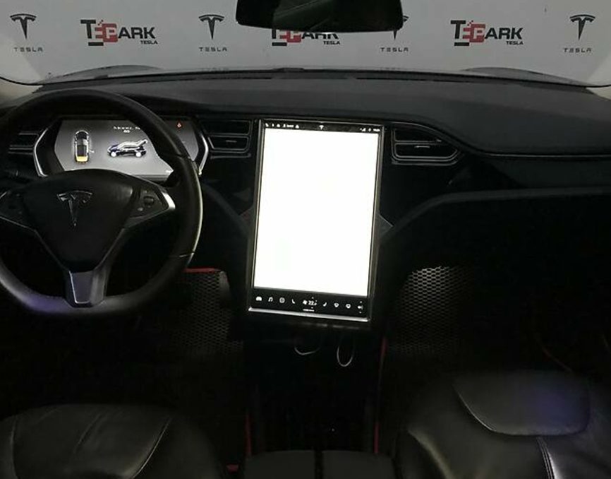 Tesla Model S 2014