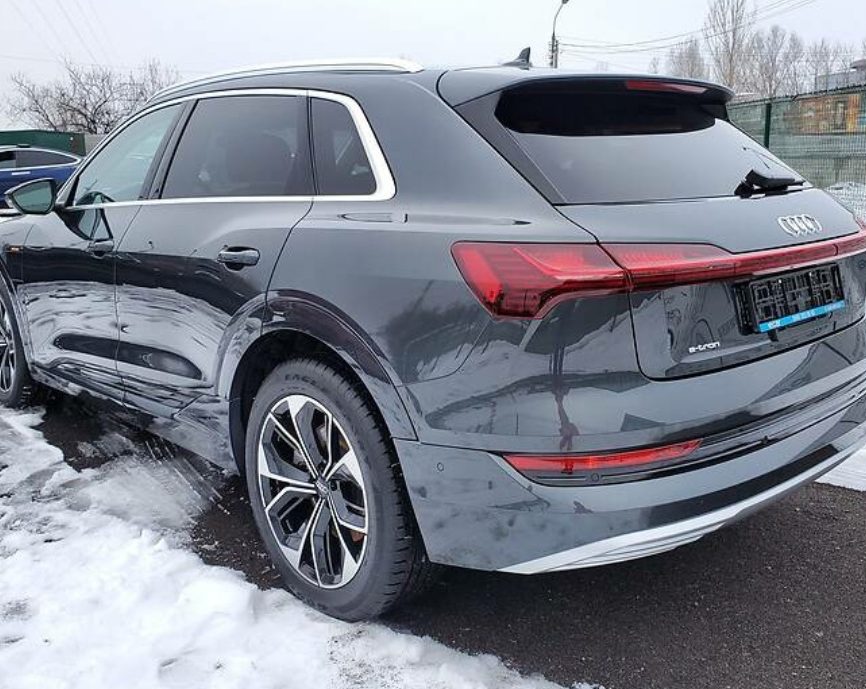 Audi e-tron 2020