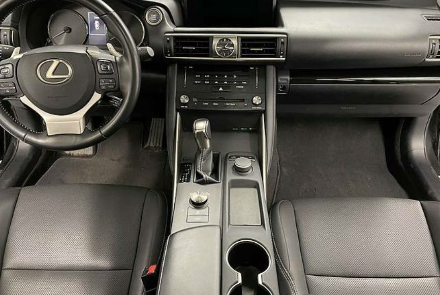 Lexus IS 300 2017