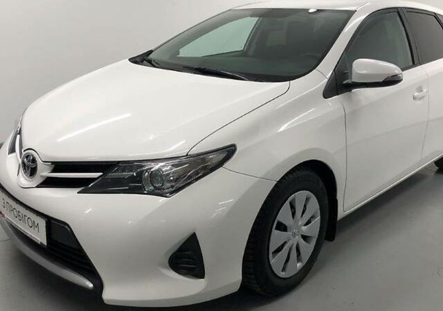 Toyota Auris 2013