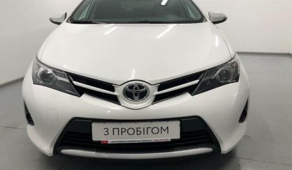 Toyota Auris 2013