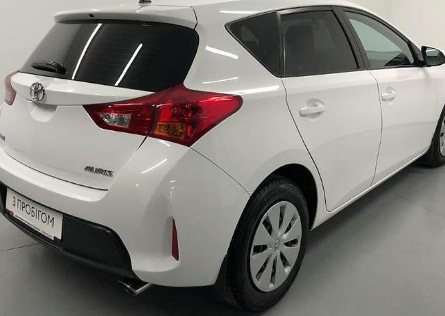 Toyota Auris 2013