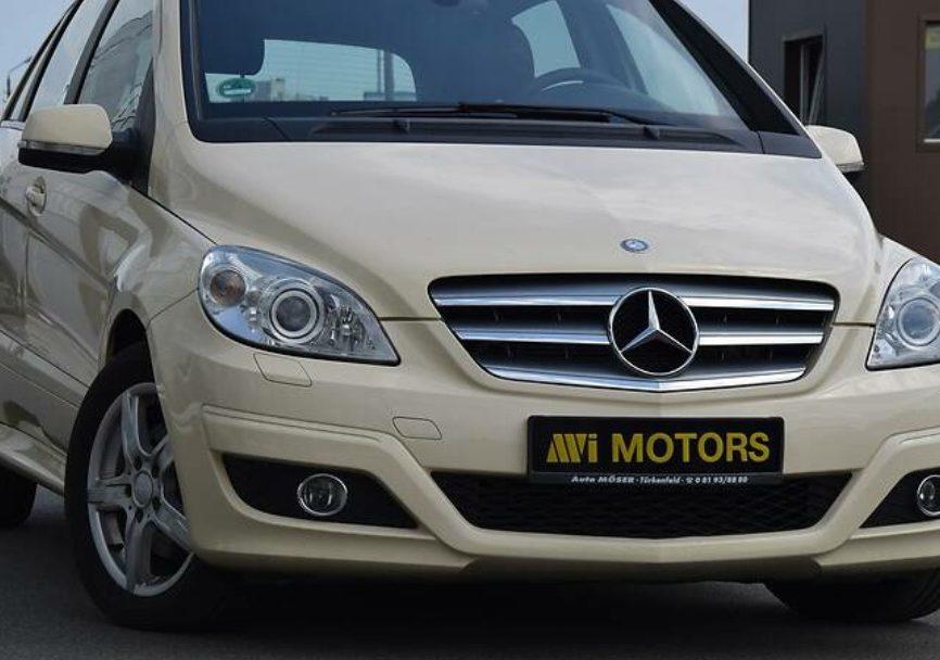 Mercedes-Benz B 180 2011