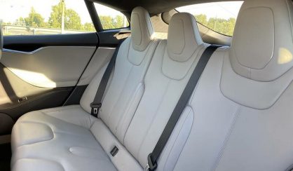 Tesla Model S 2016