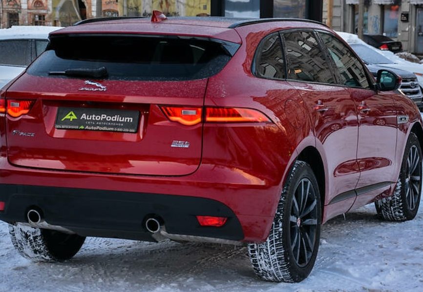 Jaguar F-Pace 2016