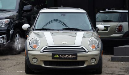 MINI Cooper 2010