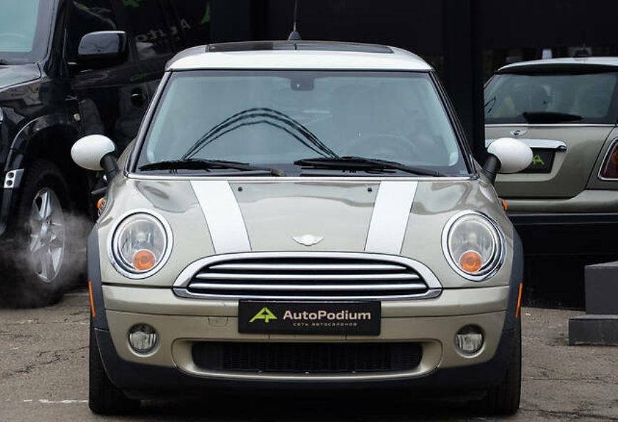 MINI Cooper 2010