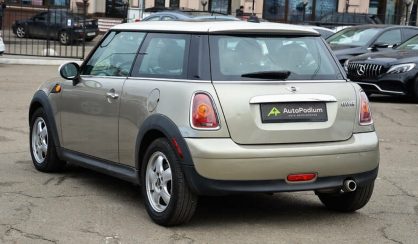 MINI Cooper 2010