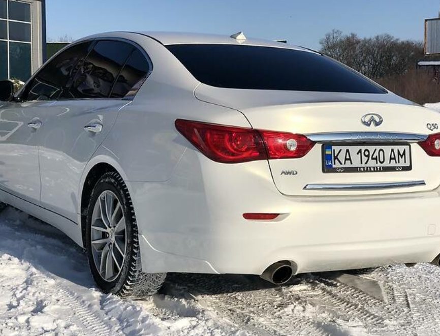 Infiniti Q50 2015