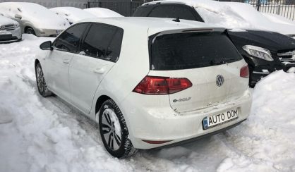 Volkswagen e-Golf 2016