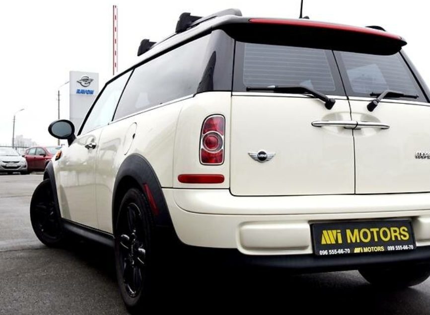 MINI Clubman 2012