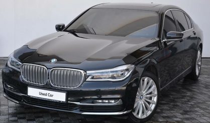 BMW 750 2017