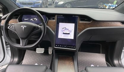 Tesla Model X 2020