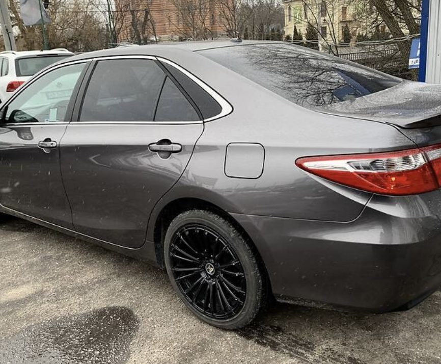 Toyota Camry 2015