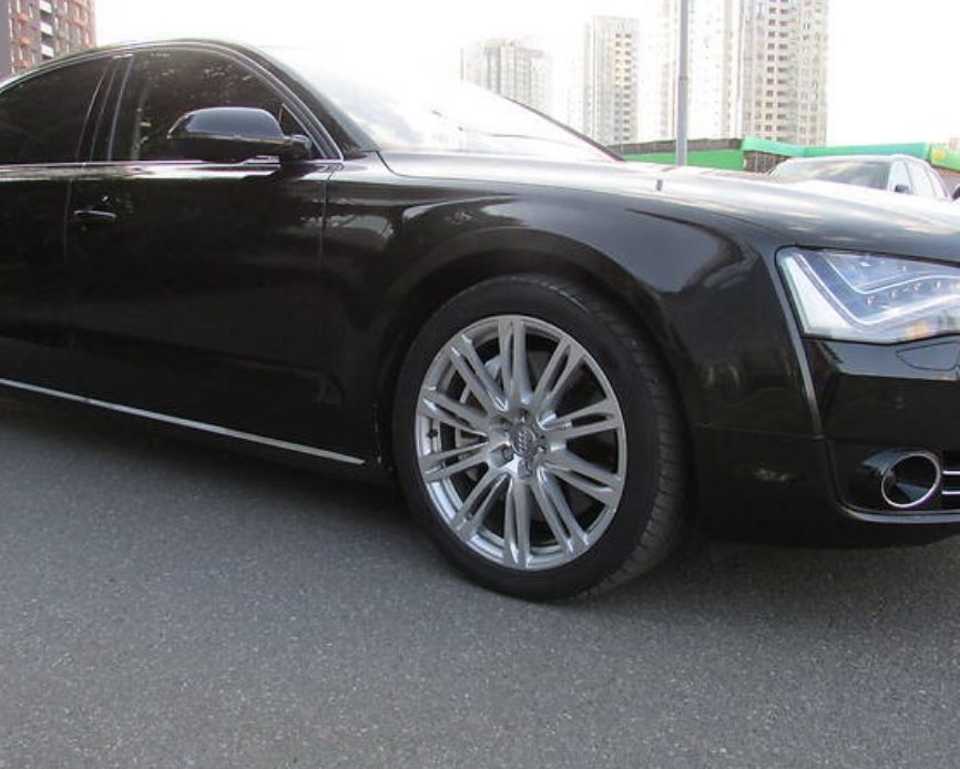 Audi A8 2013