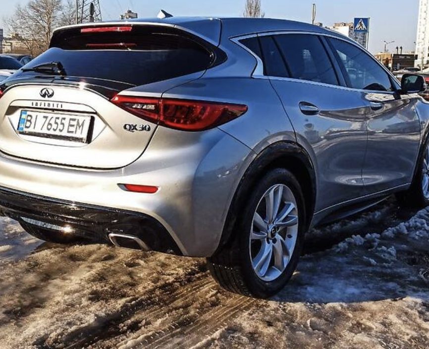 Infiniti QX30 2016