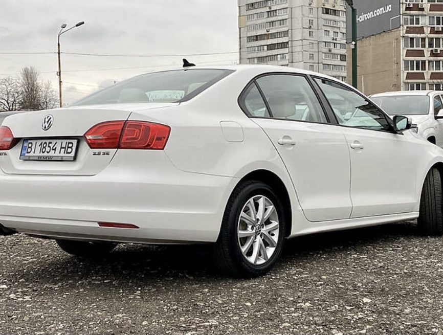 Volkswagen Jetta 2011