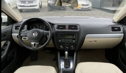 Volkswagen Jetta 2011