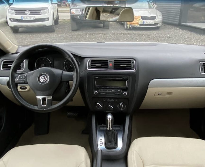 Volkswagen Jetta 2011