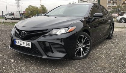 Toyota Camry 2019