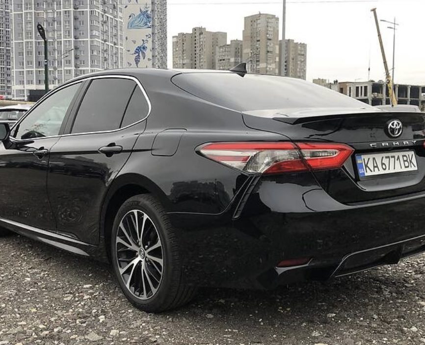 Toyota Camry 2019