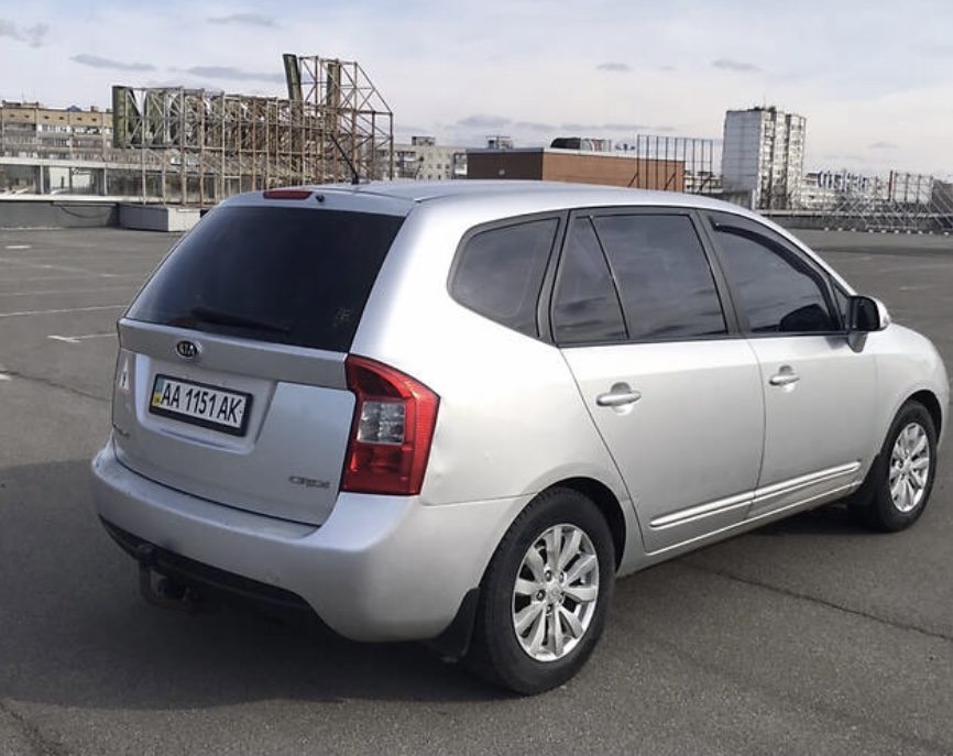 Kia Carens 2010