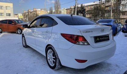 Hyundai Accent 2011