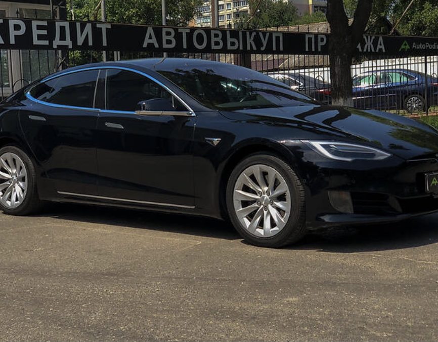 Tesla Model S 2017