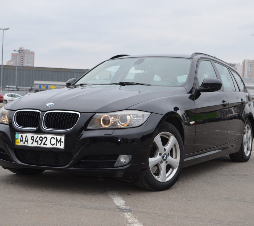 BMW 320 2010