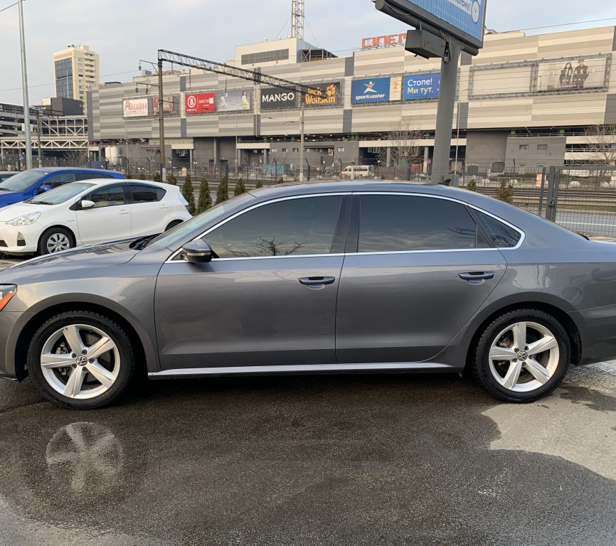 Volkswagen Passat B7 2012