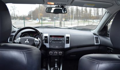 Mitsubishi Outlander 2012