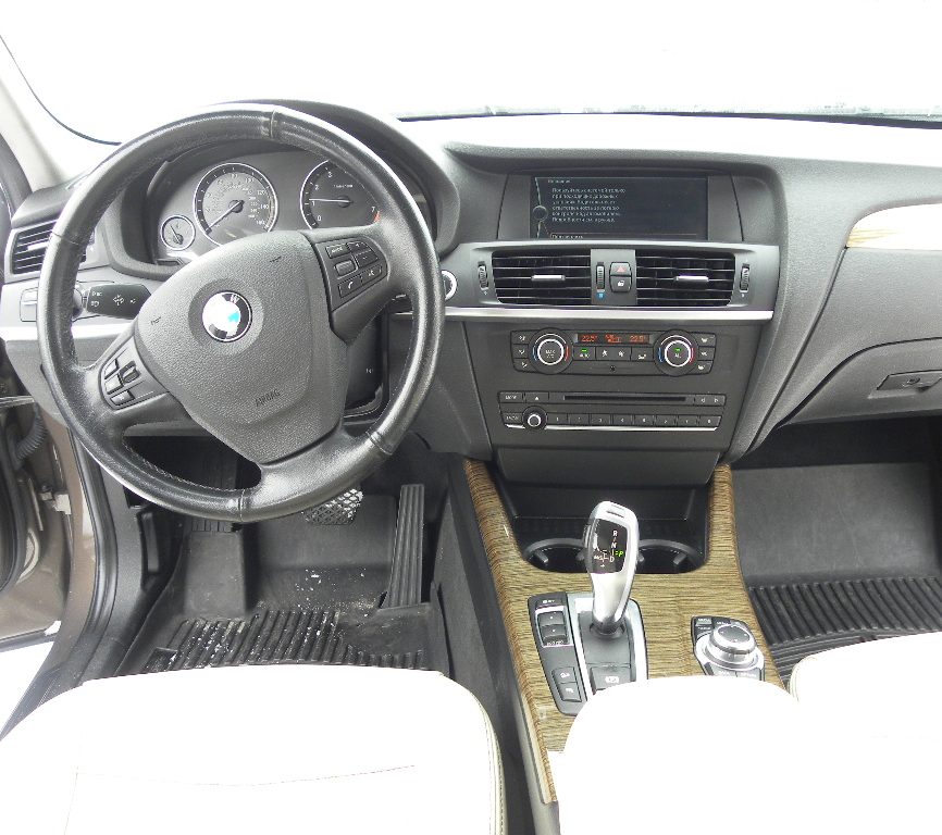 BMW X3 2012