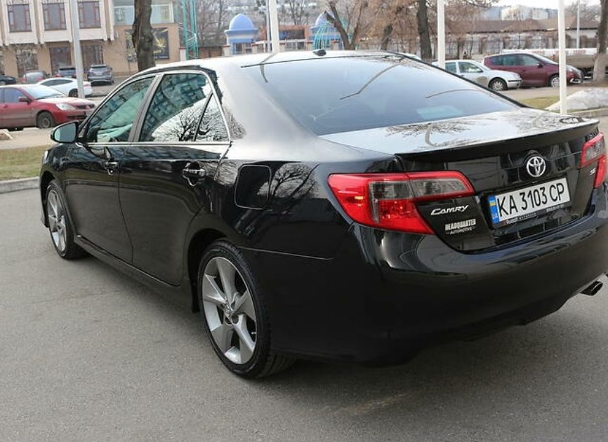 Toyota Camry 2014