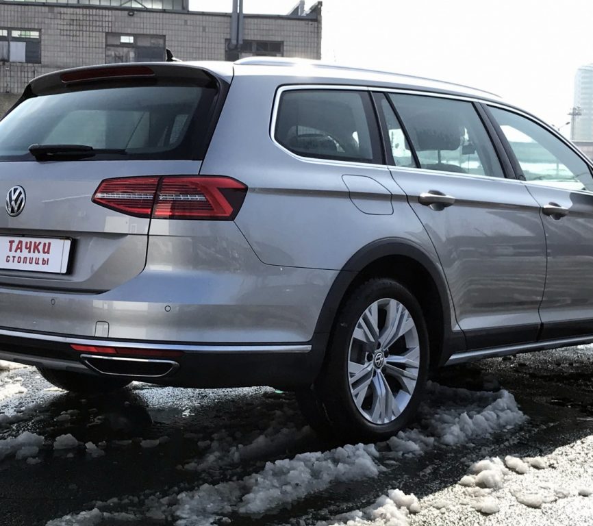 Volkswagen Passat B8 2015