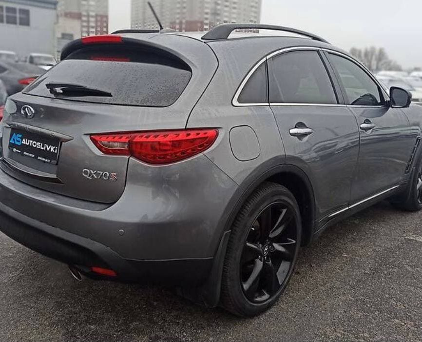 Infiniti QX70 2014