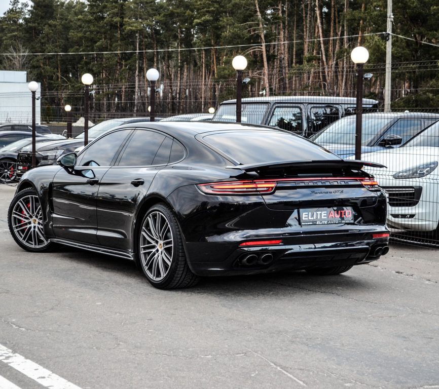 Porsche Panamera GTS 2018