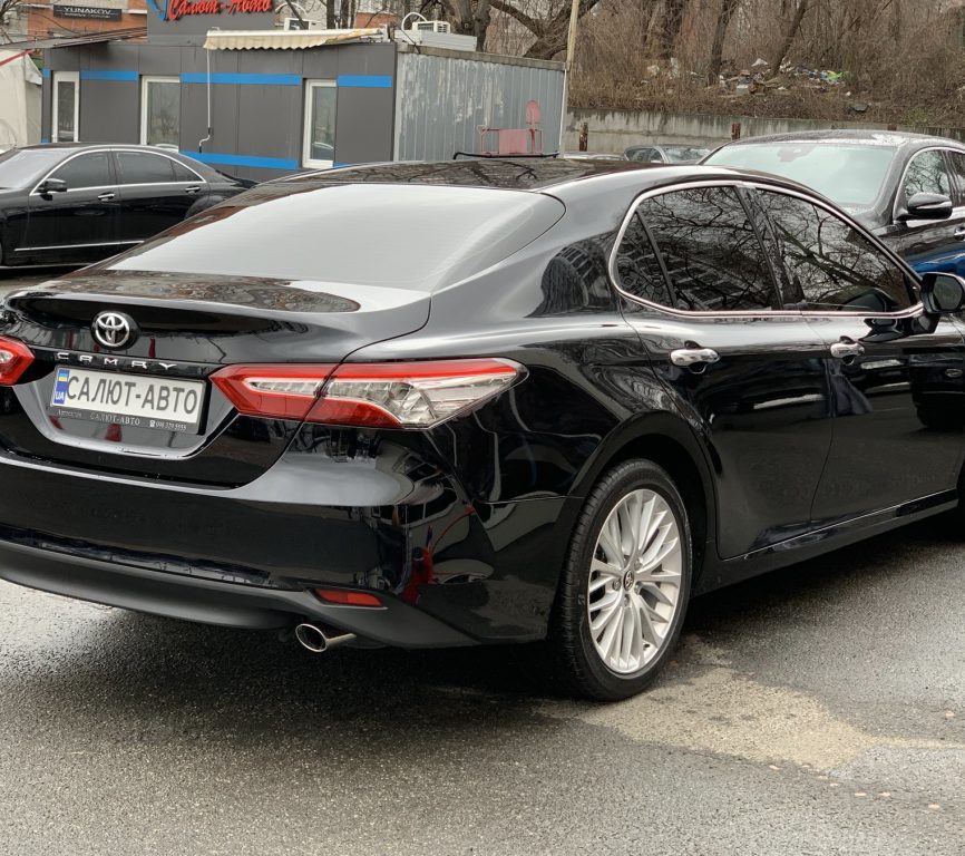 Toyota Camry 2018